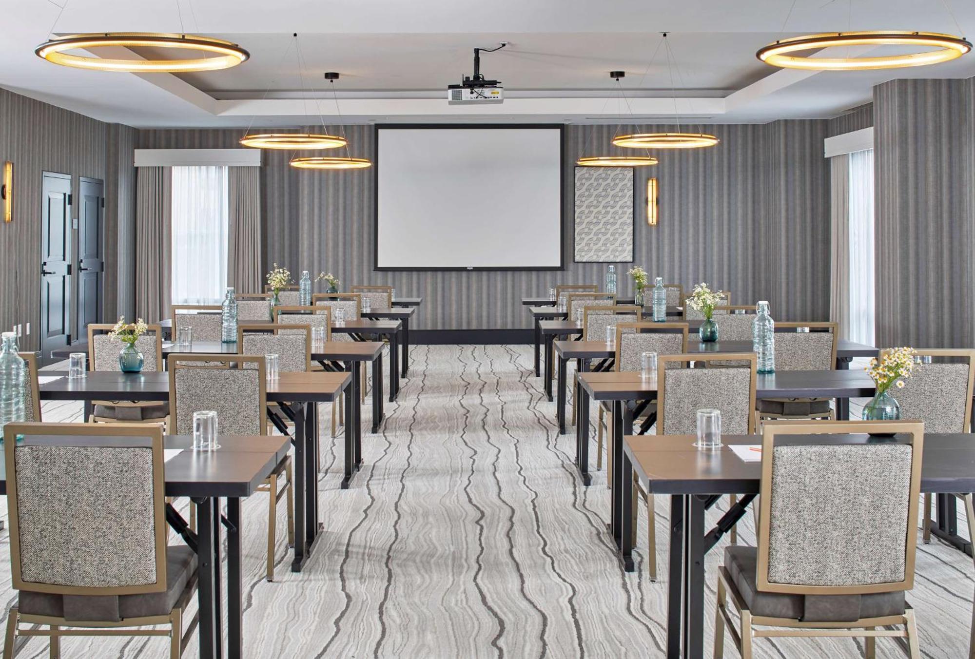 Cumberland House Knoxville, Tapestry Collection By Hilton Exteriör bild